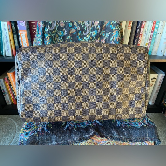 Authentic Louis Vuitton Speedy 30 in Damier Ebene - Made in France - EUC! - Picture 8 of 16
